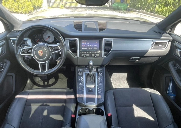 Porsche Macan cena 129800 przebieg: 150000, rok produkcji 2014 z Biała małe 704